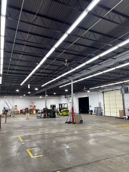 402 Aberdeen Rd, Hampton, VA à louer - Photo de l’immeuble – Image 3 sur 8