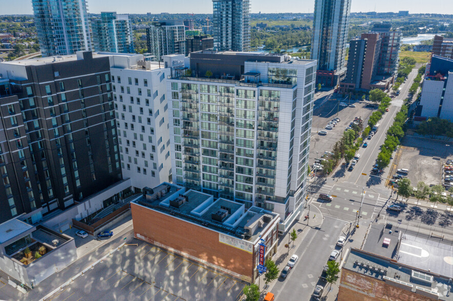 448 8 Av SE, Calgary, AB à vendre - Photo de l’immeuble – Image 1 sur 4