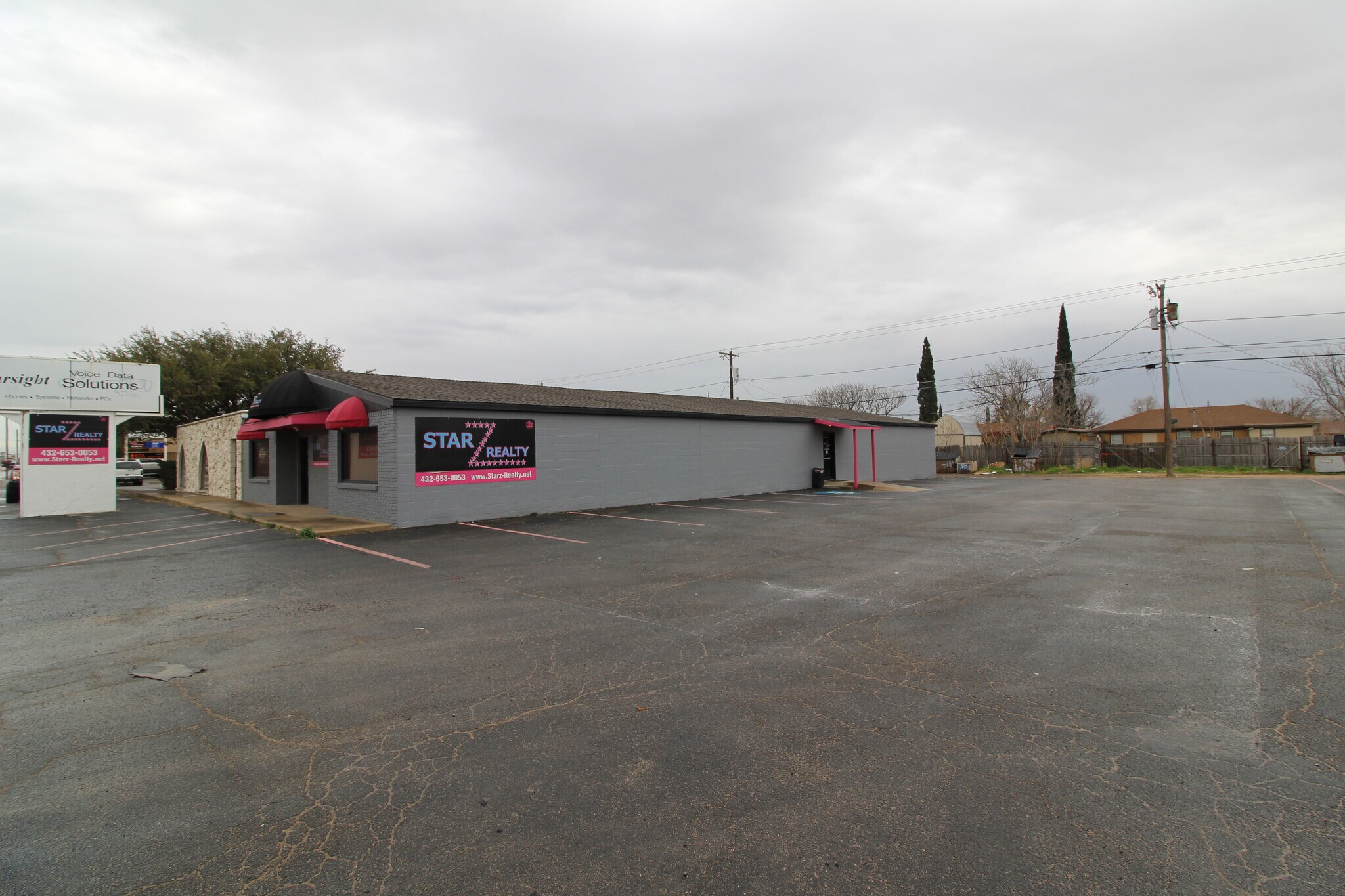 1221 W University Blvd, Odessa, TX à louer Photo de l’immeuble– Image 1 sur 31