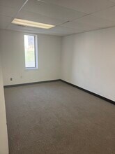 48 Vincent Cir, Warminster, PA à louer Photo intérieure– Image 2 sur 8