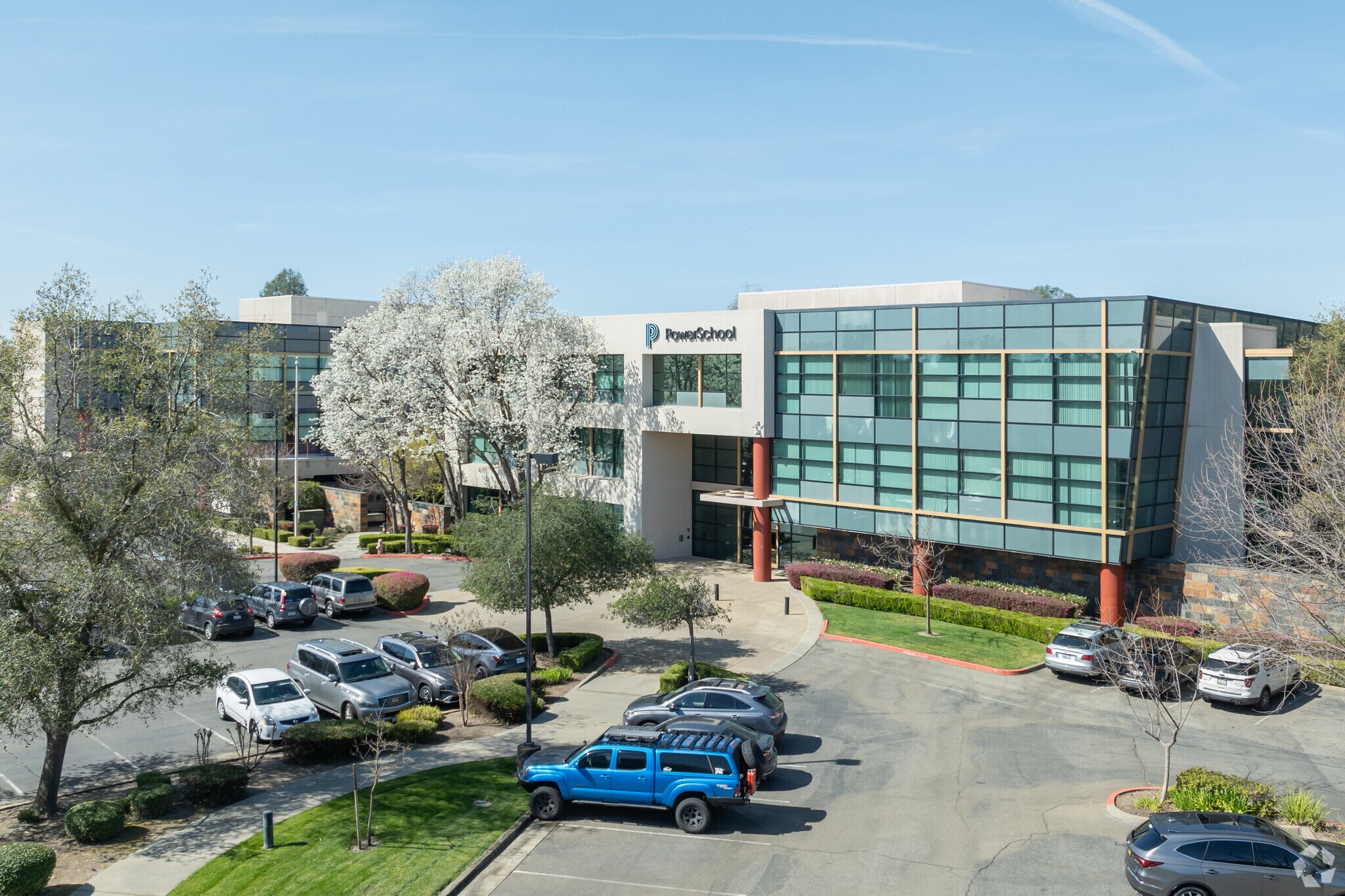 150 Parkshore Dr, Folsom, CA à vendre Photo principale– Image 1 sur 9