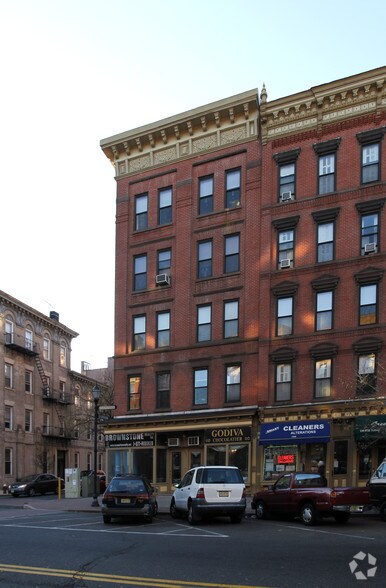 1200 Washington St, Hoboken, NJ à louer - Photo de l’immeuble – Image 2 sur 23