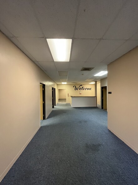 6042-6066 Channingway Blvd, Columbus, OH à louer - Photo intérieure – Image 3 sur 14
