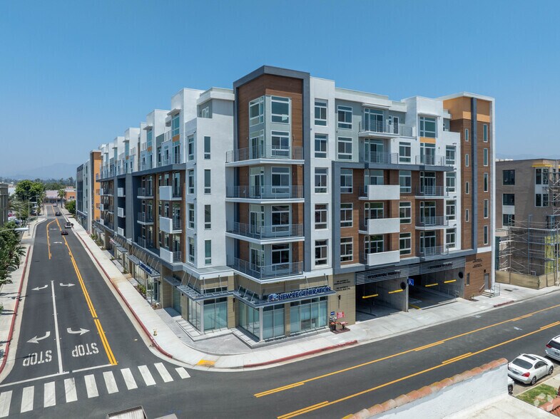 100-188 S Monterey St, Alhambra, CA à louer - Photo principale – Image 1 sur 6