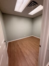 1319 Enterprise Dr, Romeoville, IL à louer Photo intérieure– Image 2 sur 12