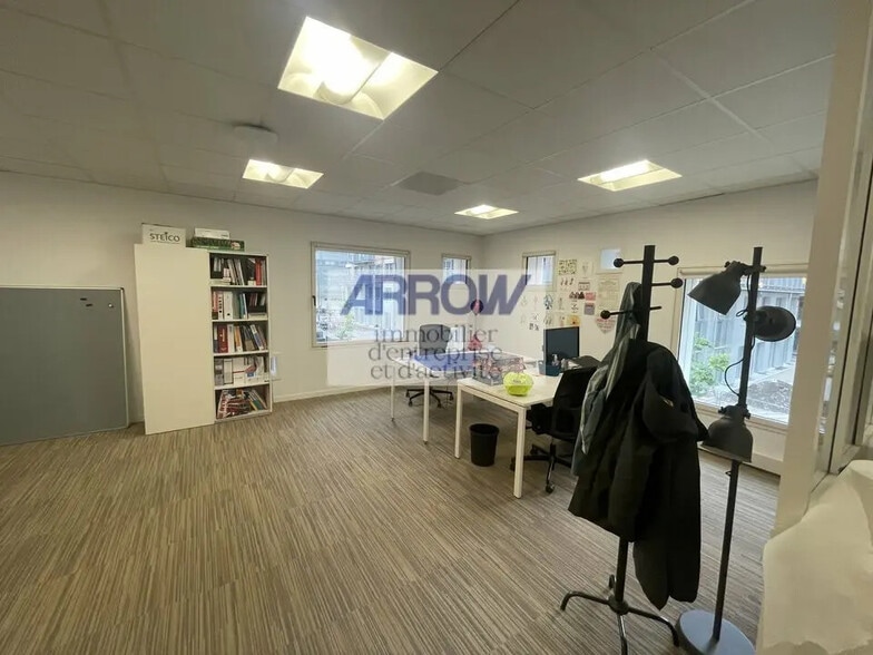 Bureau dans Nantes à louer - Photo de l’immeuble – Image 2 sur 7