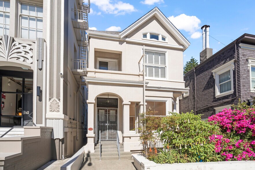 2160 Vallejo St, San Francisco, CA à vendre - Photo de l’immeuble – Image 2 sur 26
