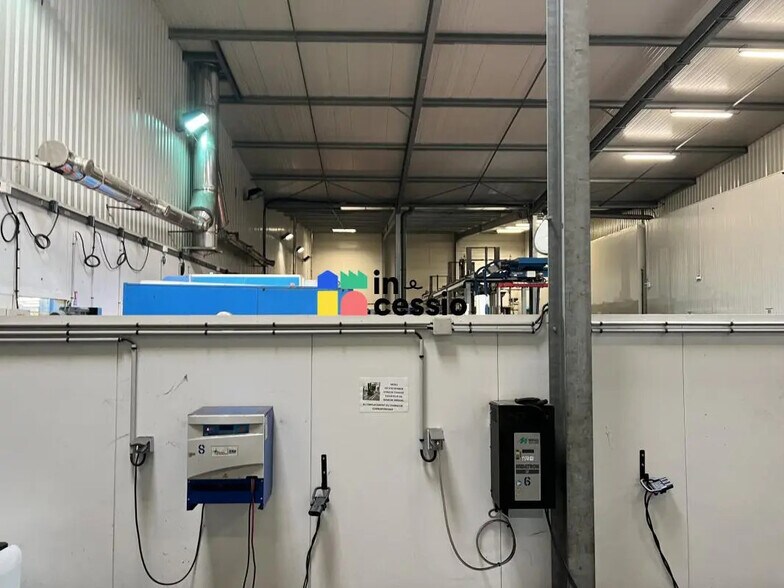 Industriel/Logistique dans La Flèche à vendre - Photo de l’immeuble – Image 3 sur 9