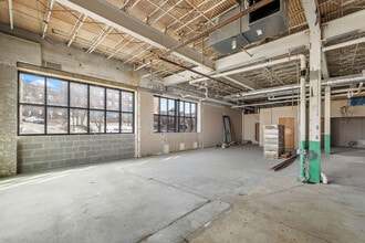 1936 S Lyndale Ave, Minneapolis, MN à louer Photo intérieure– Image 2 sur 4