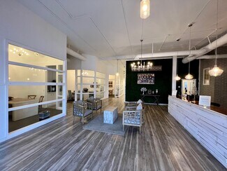 Plus de détails pour 8675-8697 La Mesa Blvd, La Mesa, CA - Local commercial à louer