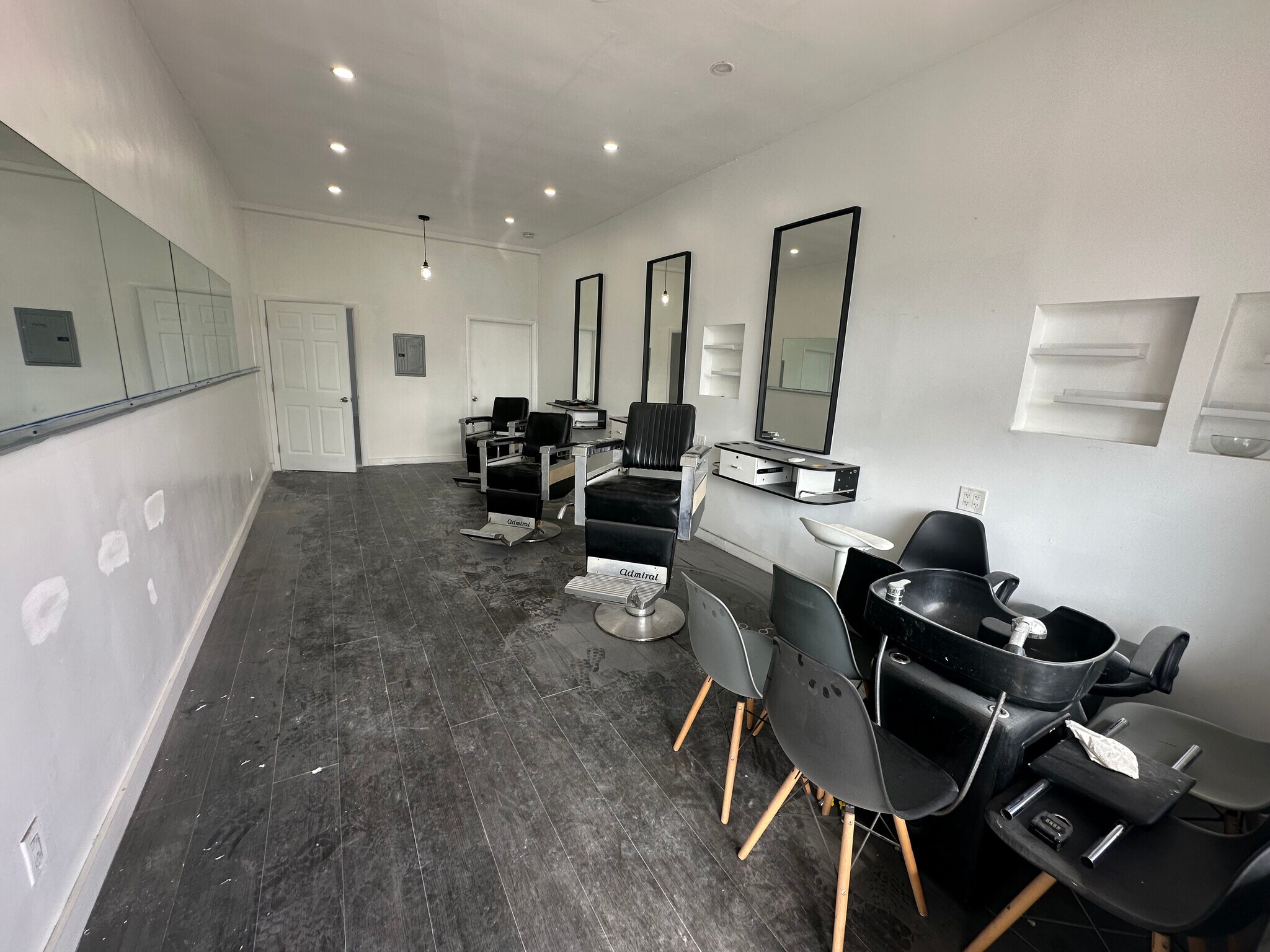 18480-18484 W Dixie Hwy, North Miami Beach, FL à louer Photo de l’immeuble– Image 1 sur 6