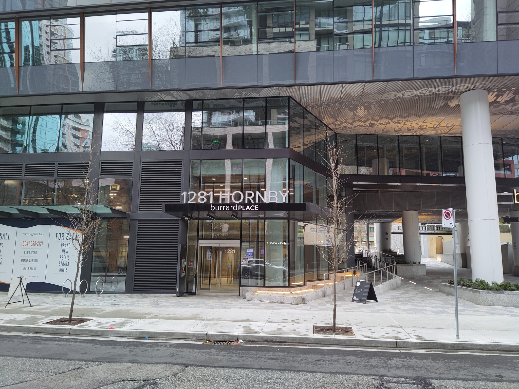 1281 Hornby St, Vancouver, BC à louer Photo de l’immeuble– Image 1 sur 9
