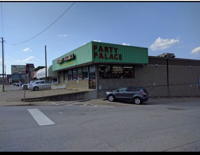 3716 Maccorkle Ave SE, Charleston, WV à louer - Photo de l’immeuble – Image 2 sur 6