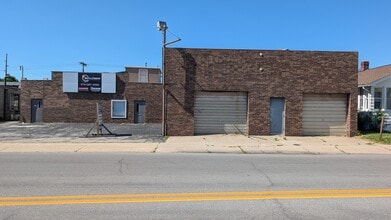 1222 W 8th St, Mishawaka, IN à louer Photo intérieure– Image 1 sur 1