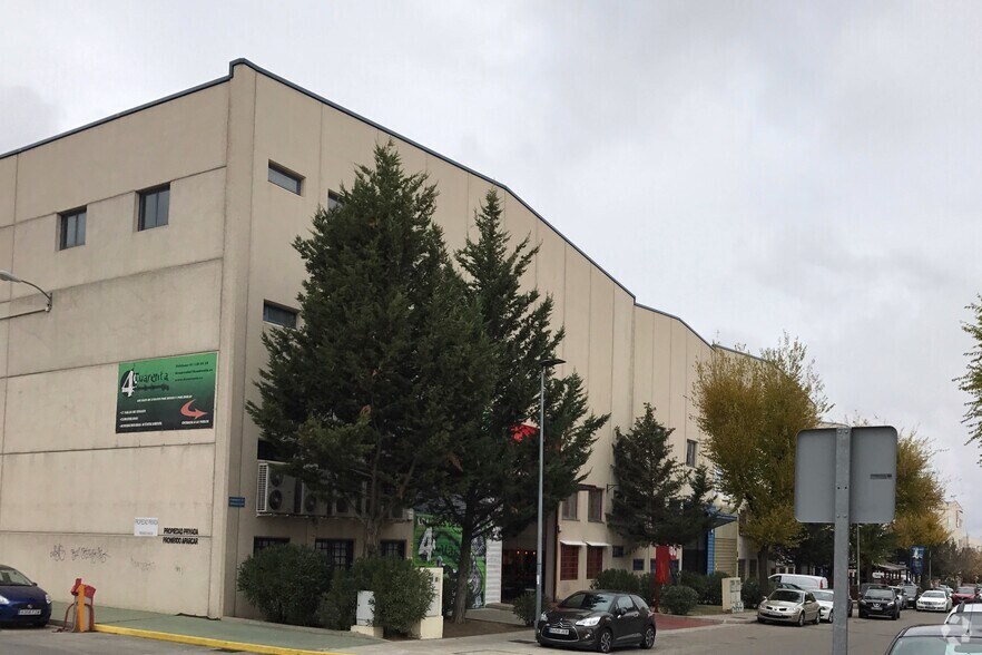 Industriel/Logistique dans San Sebastián de los Reyes, Madrid à vendre - Photo de l’immeuble – Image 1 sur 1