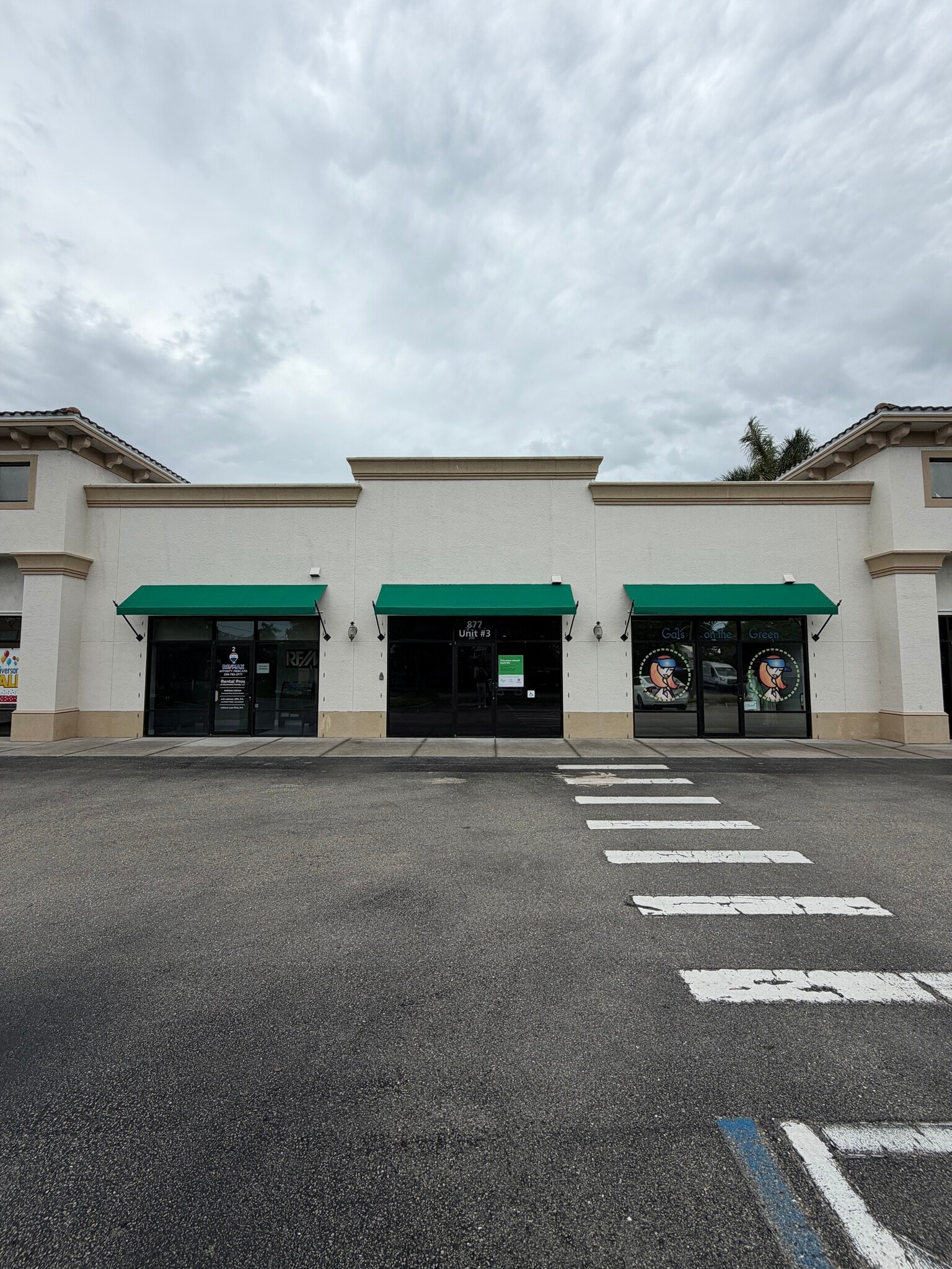 877 N 91st Ave, Naples, FL à louer Photo de l’immeuble– Image 1 sur 11