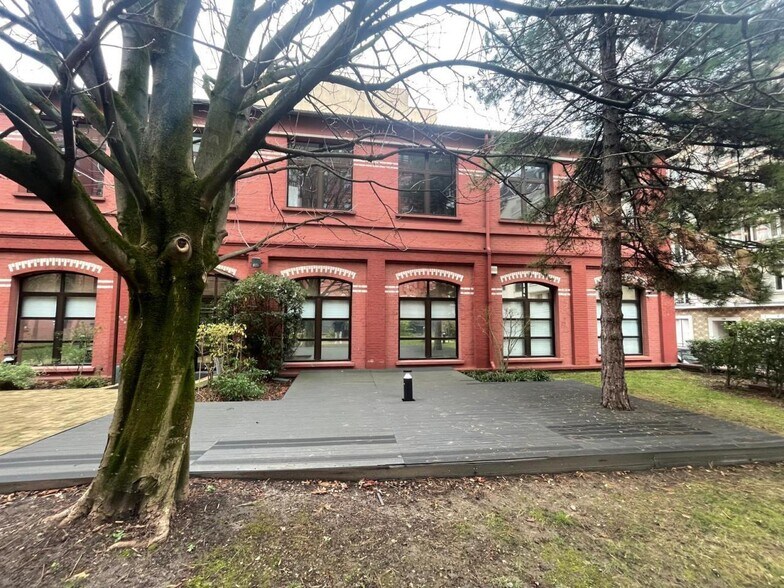 Bureau dans Levallois-Perret à louer - Photo de l’immeuble – Image 2 sur 8