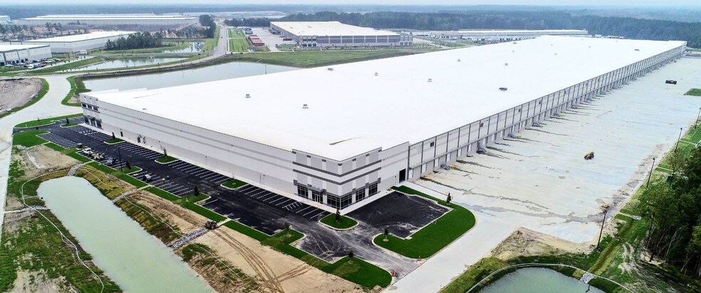 521 Morgan Lakes Industrial Blvd, Pooler, GA à louer - Photo de l’immeuble – Image 2 sur 11