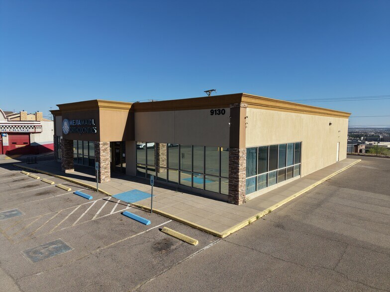 9130 Viscount Blvd, El Paso, TX à louer - Photo de l’immeuble – Image 2 sur 6