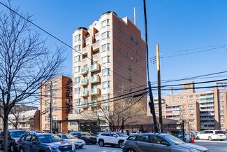 Plus de détails pour 134-43 Maple Ave, Flushing, NY - Logement à vendre