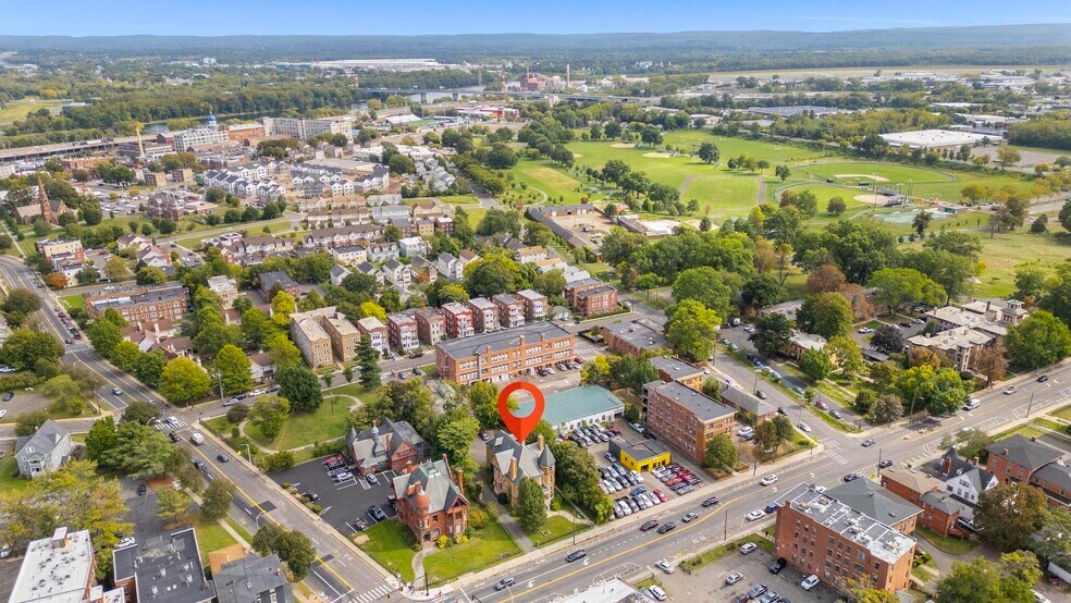 4 Wethersfield Ave, Hartford, CT à vendre - Photo de l’immeuble – Image 3 sur 40