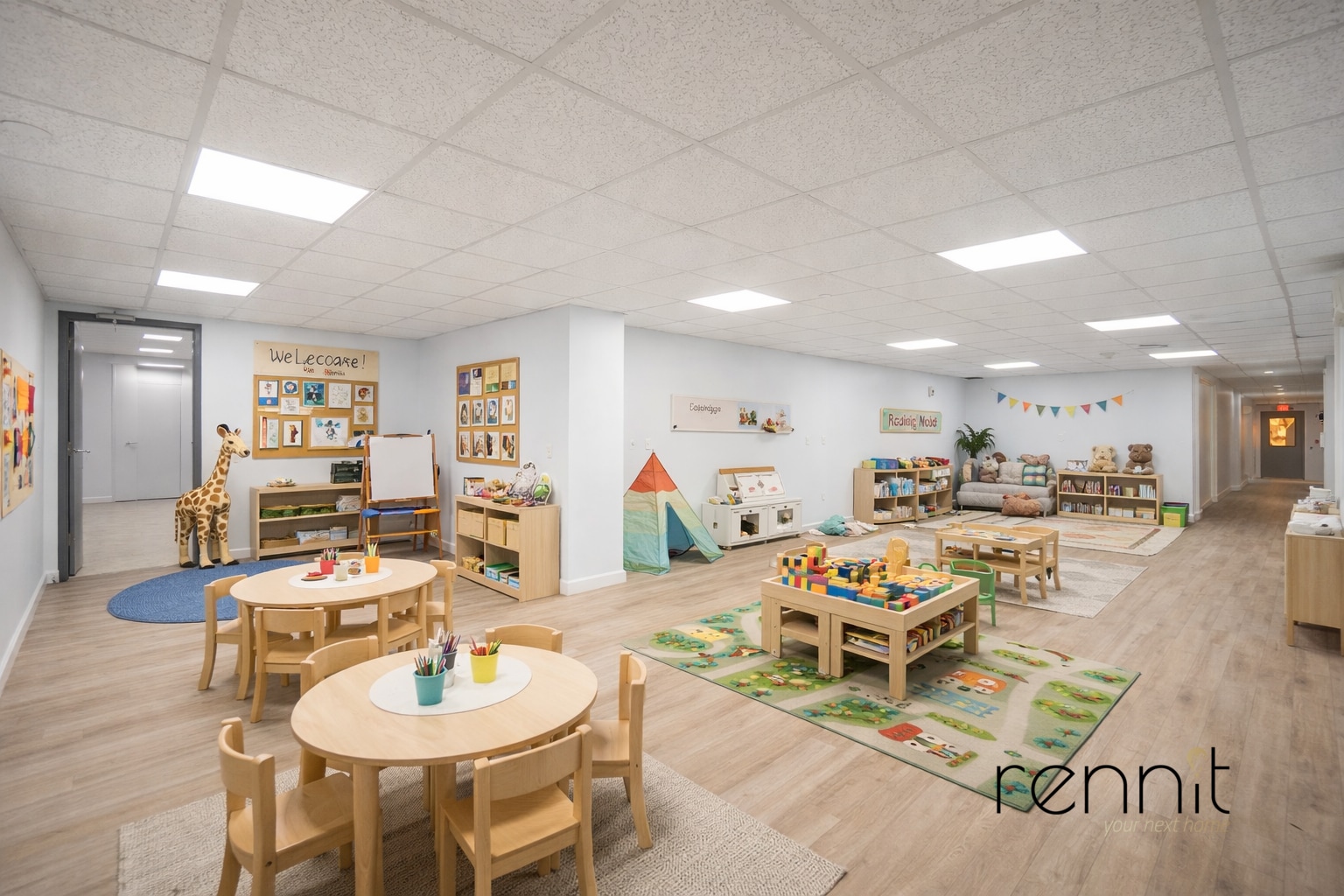 3415 Farragut Rd, Brooklyn, NY à louer Photo principale– Image 1 sur 34