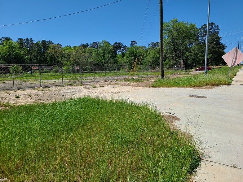 1353 Jeffersonville Rd, Macon-Bibb, GA à vendre - Photo de l’immeuble – Image 3 sur 12