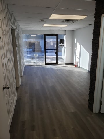 3620 29th St NE, Calgary, AB à vendre - Photo intérieure – Image 2 sur 22