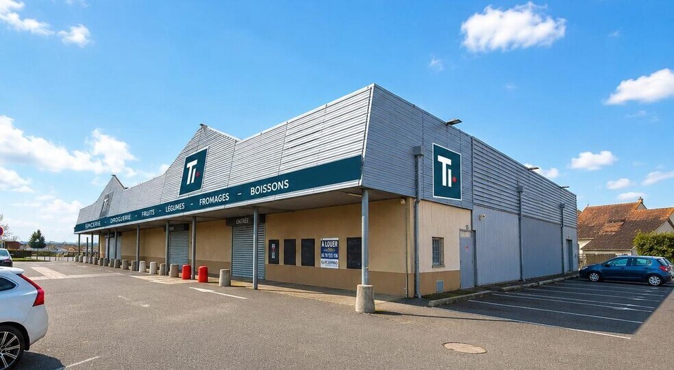 Local commercial dans Coulaines à louer - Photo de l’immeuble – Image 1 sur 11