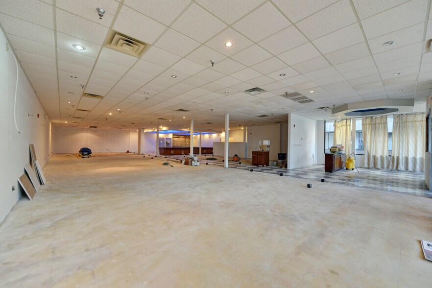 3701 General Degaulle Dr, New Orleans, LA à louer - Photo intérieure – Image 3 sur 5