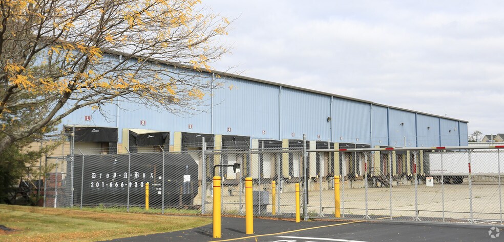 17 Dikeman Dr, Goshen, NY à louer - Photo de l’immeuble – Image 2 sur 4