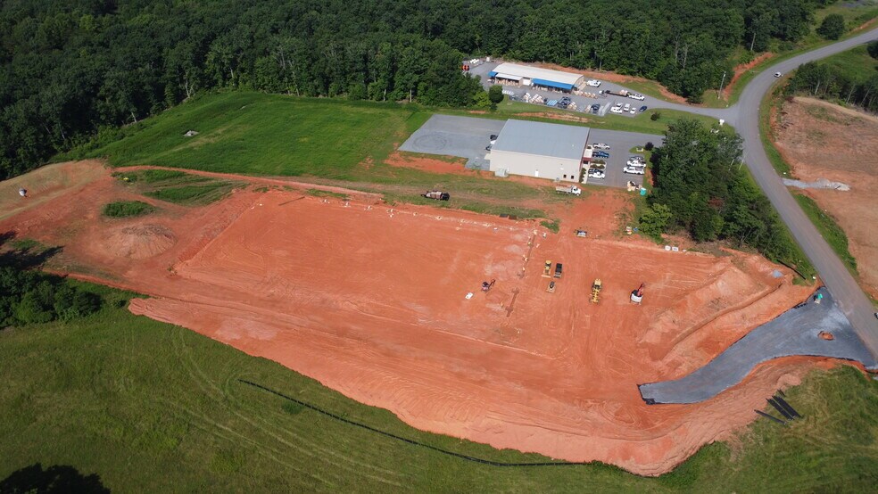 Ewing Dr, Rustburg, VA à vendre - Photo de la construction – Image 3 sur 13