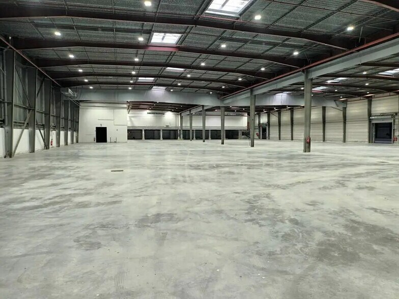 Industriel/Logistique dans Val-de-Reuil à louer - Photo intérieure – Image 3 sur 12