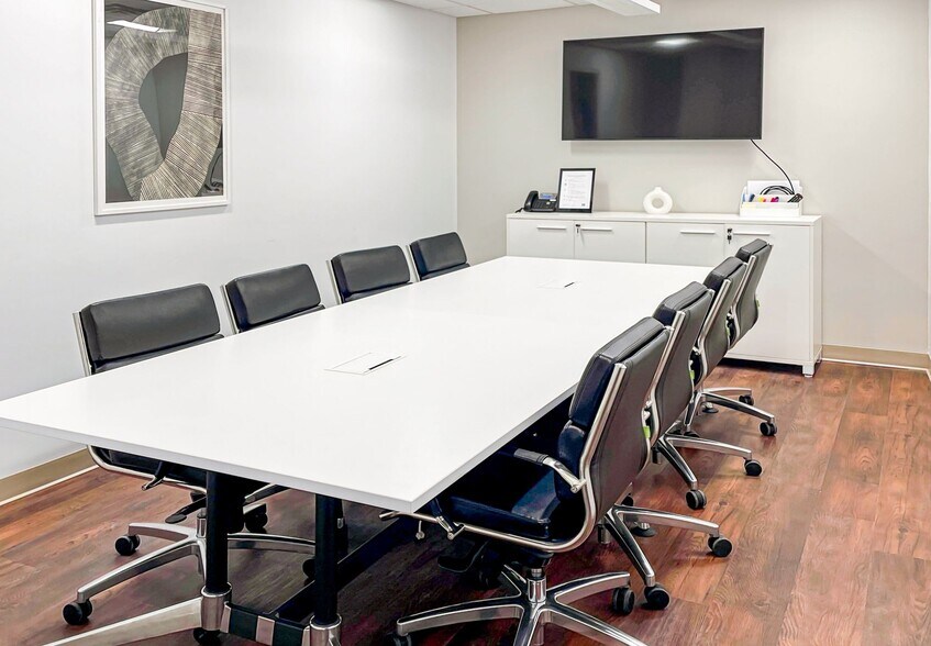 396 Cooper St, Ottawa, ON à louer - Photo intérieure – Image 1 sur 14