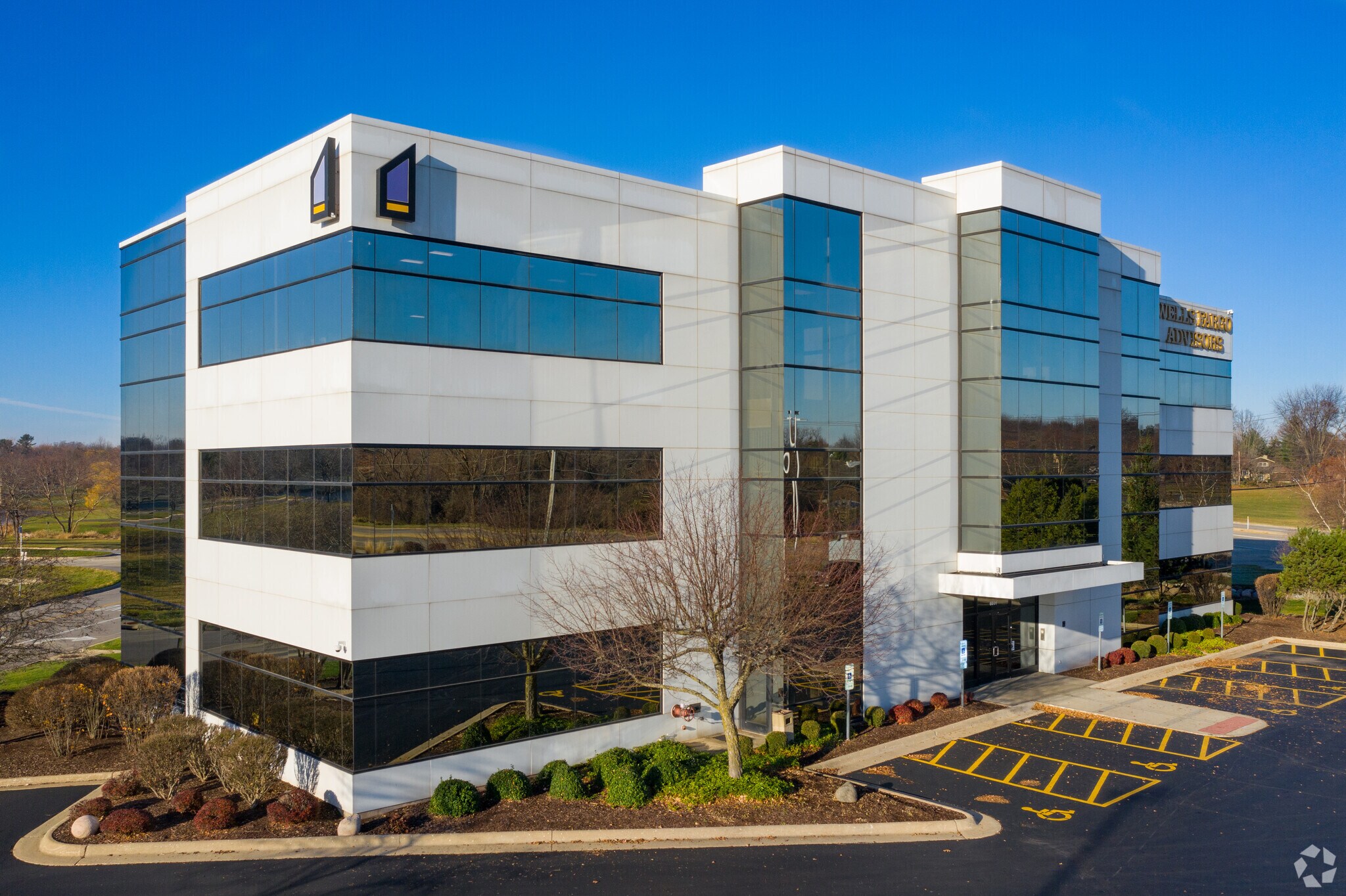 6801 Spring Creek Rd, Rockford, IL à louer Photo de l’immeuble– Image 1 sur 8