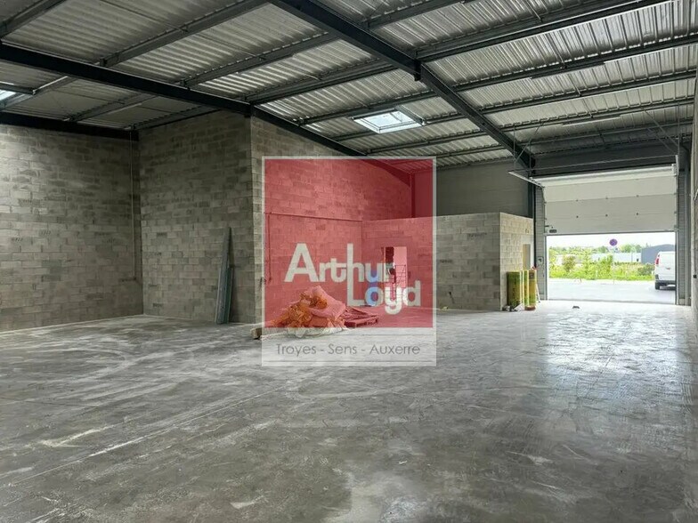 Industriel/Logistique dans Troyes à louer - Photo de l’immeuble – Image 1 sur 4