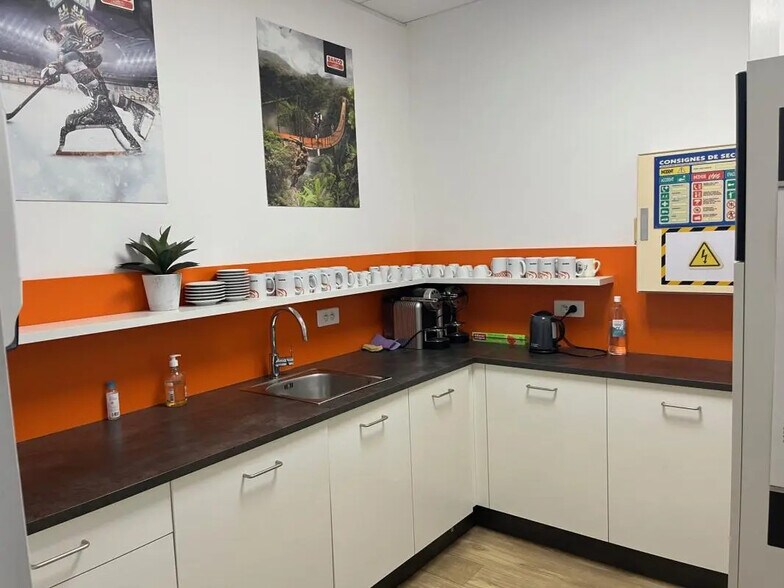 17 Rue Rosa Luxemburg, Éragny à louer - Photo de l’immeuble – Image 2 sur 13