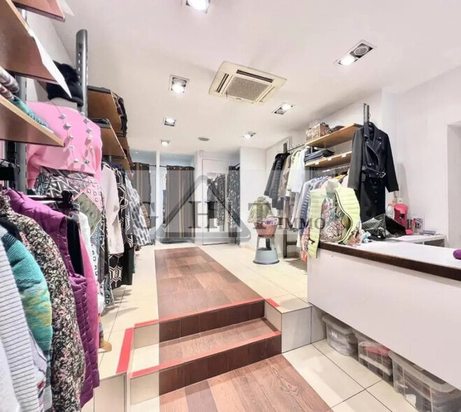 Local commercial dans Bourg-la-Reine à vendre - Photo de l’immeuble – Image 3 sur 4