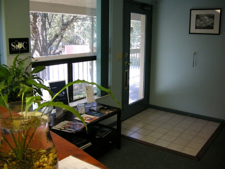 11879 Kemper Rd, Auburn, CA à louer - Photo intérieure – Image 2 sur 8