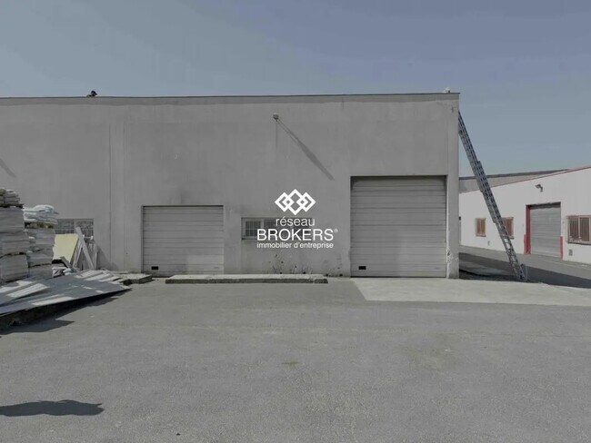 Plus de détails pour Industriel/Logistique à louer