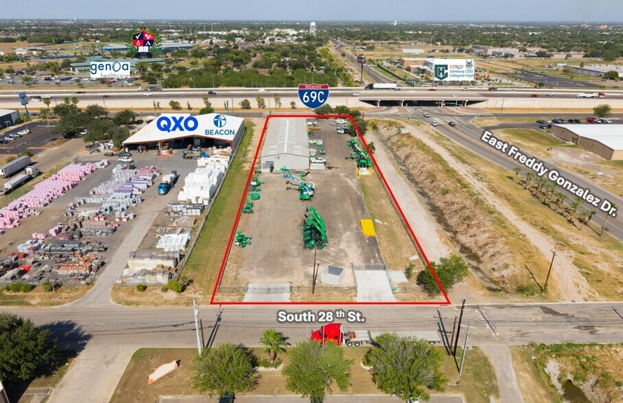 1700 S 25th Ave, Edinburg, TX à vendre - Photo de l’immeuble – Image 2 sur 3