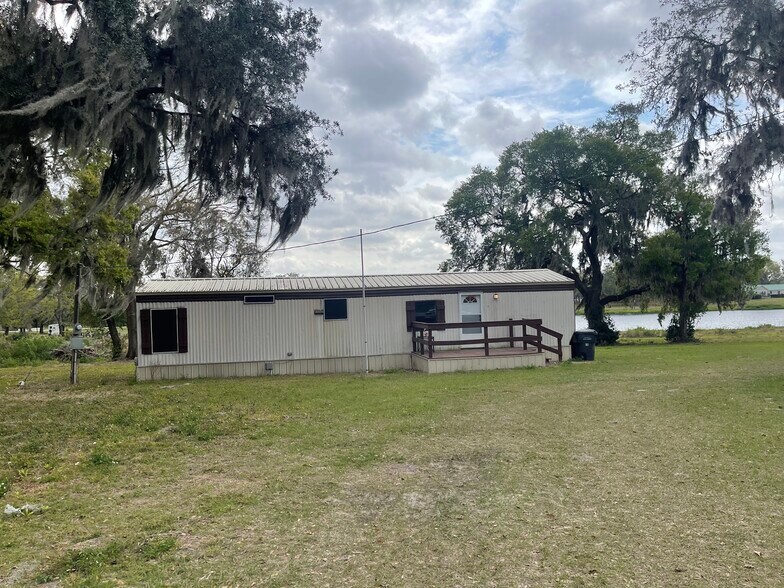 575 Sunup Dr, Bartow, FL à vendre - Photo principale – Image 1 sur 1