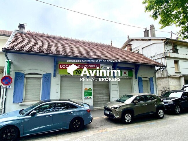 Plus de détails pour Local d’activités à vendre