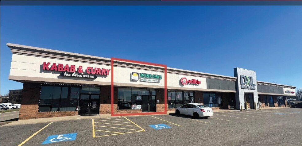 5100 NW Whipple Ave NW, Canton, OH à louer - Photo de l’immeuble – Image 1 sur 4