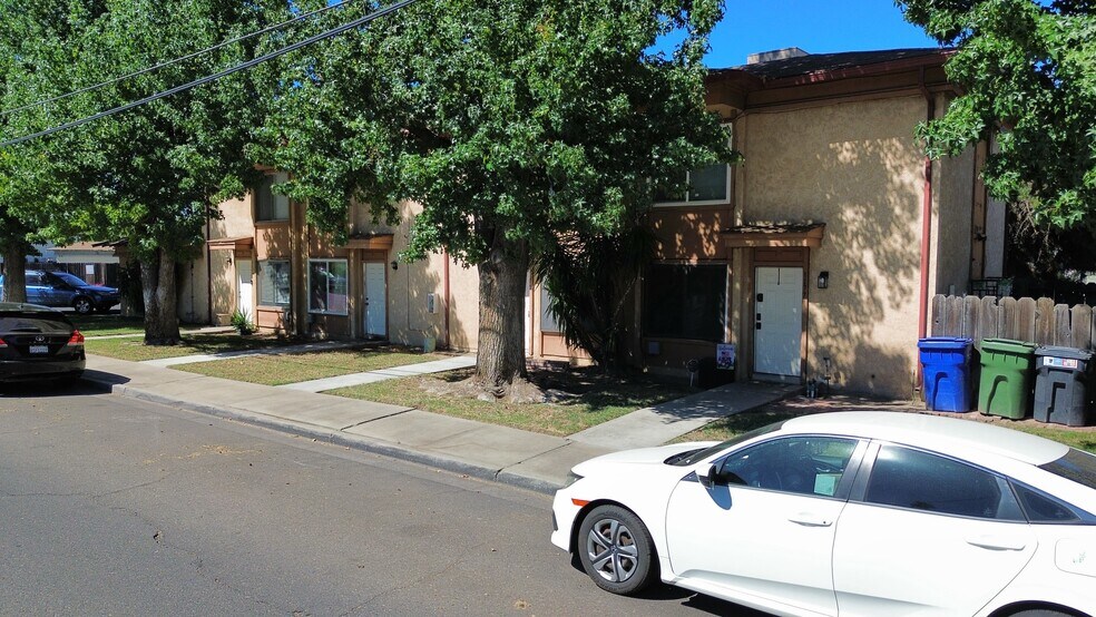 1173 Alpha Rd, Turlock, CA à vendre - Photo de l’immeuble – Image 2 sur 6