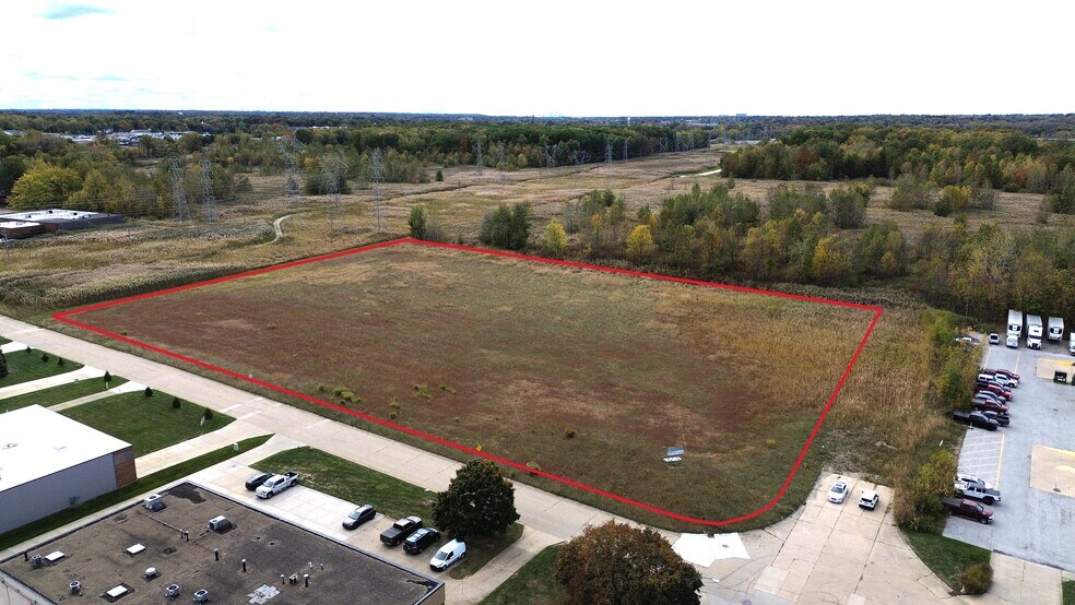 7151 Industrial Park, Mentor, OH à vendre - Photo de l’immeuble – Image 1 sur 8