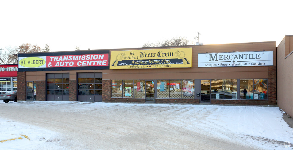 28-30 Muir Dr, St. Albert, AB à louer - Photo de l’immeuble – Image 2 sur 2