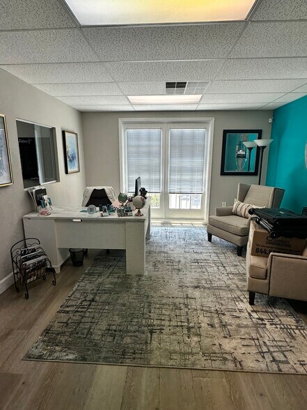 533 Versailles Dr, Maitland, FL à louer - Hall d’entrée – Image 3 sur 12