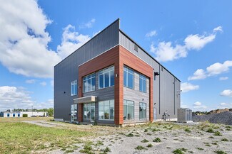 Plus de détails pour 1165 Boul Industriel, Farnham, QC - Industriel/Logistique à vendre
