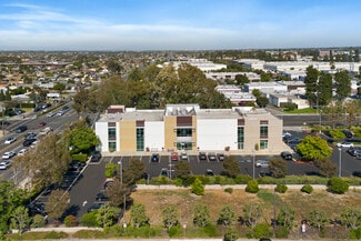 Plus de détails pour 10601 Walker St, Cypress, CA - Médical à louer